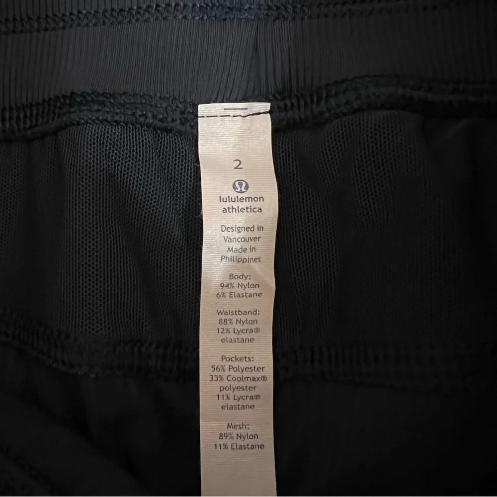 Lululemon | NWT Dance Studio Crop II (Unlined 20